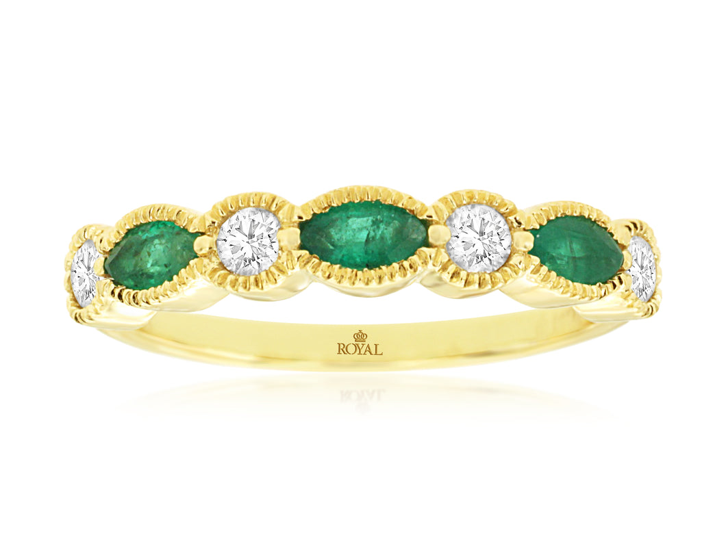 Emerald and Diamond Ring with Millgrain Detail